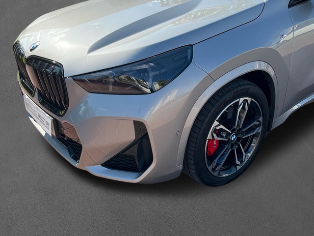 BMW X1 sDrive20d color Gris Plata. Año 2024. 120KW(163CV). Diésel. En concesionario Murcia Premium S.L. AV DEL ROCIO de Murcia