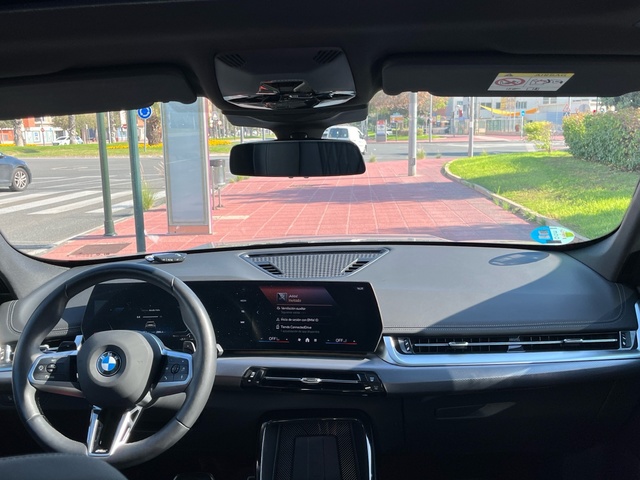 BMW X1 sDrive20d color Gris Plata. Año 2024. 120KW(163CV). Diésel. En concesionario Murcia Premium S.L. AV DEL ROCIO de Murcia