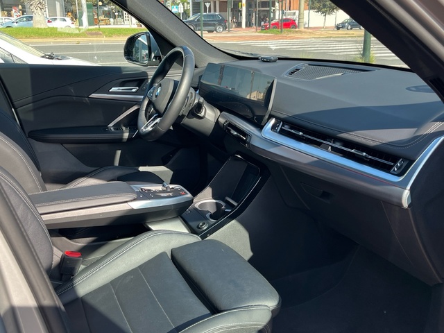 BMW X1 sDrive20d color Gris Plata. Año 2024. 120KW(163CV). Diésel. En concesionario Murcia Premium S.L. AV DEL ROCIO de Murcia