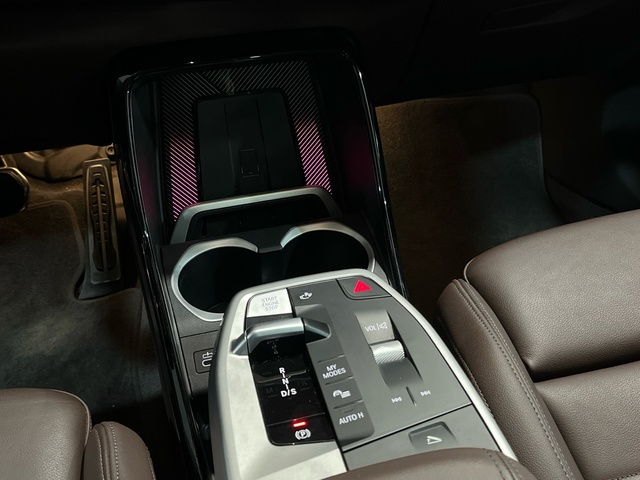 BMW X1 sDrive20d color Blanco. Año 2024. 120KW(163CV). Diésel. En concesionario Murcia Premium S.L. AV DEL ROCIO de Murcia