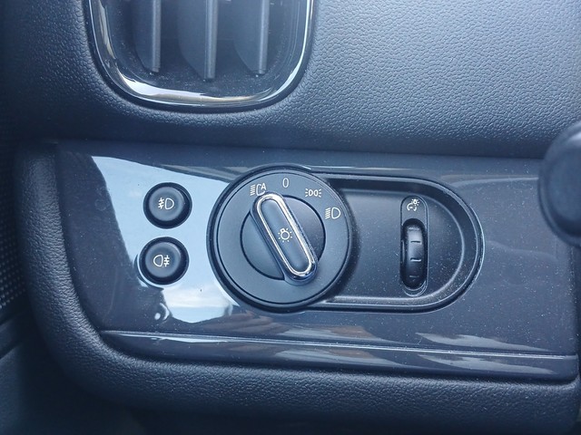 fotoG 15 del MINI MINI Countryman Cooper 100 kW (136 CV) 136cv Gasolina del 2021 en Vizcaya