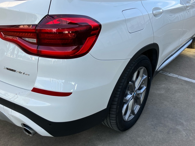 BMW X3 xDrive30e color Blanco. Año 2021. 215KW(292CV). Híbrido Electro/Gasolina. En concesionario Bernesga Motor León (Bmw y Mini) de León