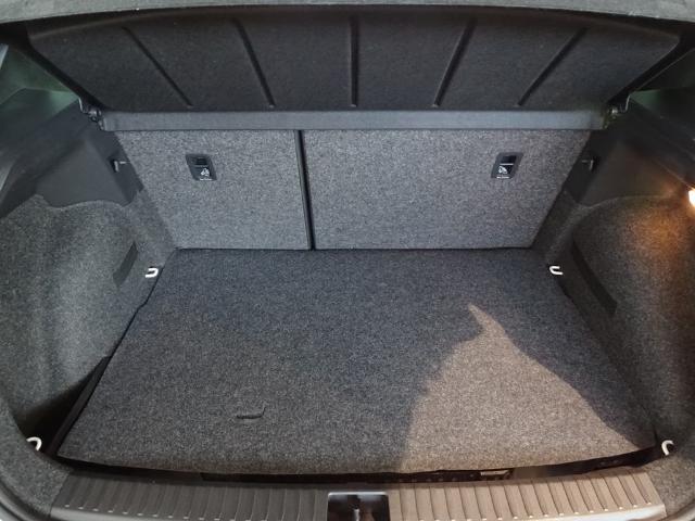 SEAT Arona 1.0 TGI GNC S&S Reference 66 kW (90 CV)