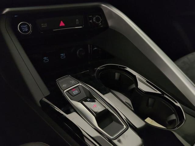 Foto 12 Audi Q5 Advanced TDI Quattro 150 kW (204 CV) S Tronic