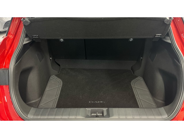 Lexus LBX 1.5 HEV Elegant 100 kW (136 CV)
