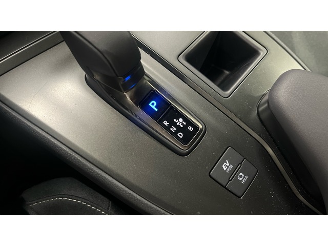 Lexus UX 300h Plus 146 kW (199 CV)