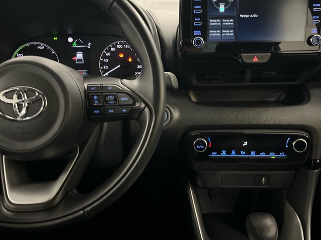 Toyota Yaris 120H Active Tech 85 kW (116 CV)