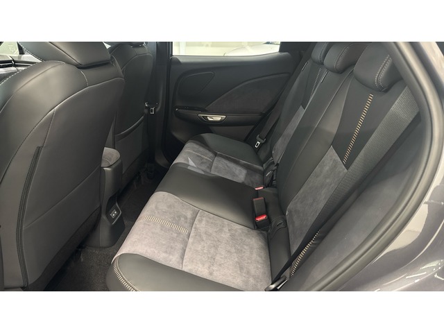 Lexus LBX 1.5 HEV Cool+ 100 kW (136 CV)