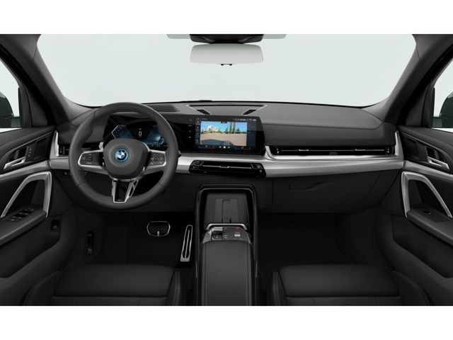 BMW iX2 eDrive20 color Negro. Año 2024. 150KW(204CV). Eléctrico. En concesionario Movil Begar Alcoy de Alicante