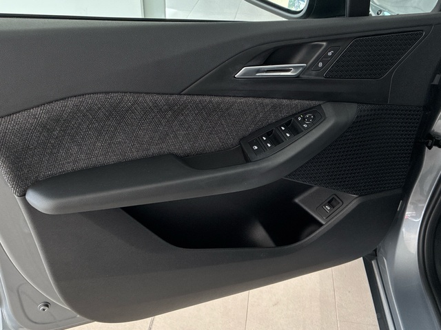 BMW Serie 2 218i Active Tourer color Gris. Año 2022. 100KW(136CV). Gasolina. En concesionario BMW Marcos Automoción de Valencia