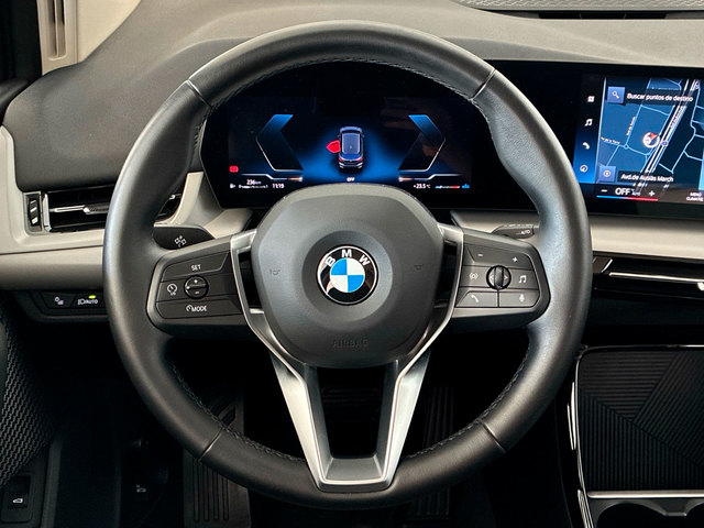BMW Serie 2 218i Active Tourer color Gris. Año 2022. 100KW(136CV). Gasolina. En concesionario BMW Marcos Automoción de Valencia
