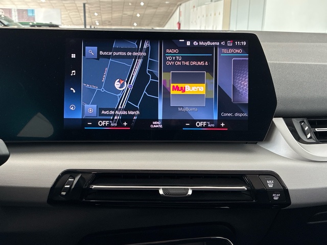 BMW Serie 2 218i Active Tourer color Gris. Año 2022. 100KW(136CV). Gasolina. En concesionario BMW Marcos Automoción de Valencia