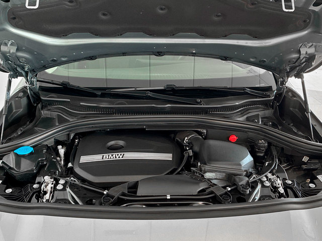 BMW Serie 2 218i Active Tourer color Gris. Año 2022. 100KW(136CV). Gasolina. En concesionario BMW Marcos Automoción de Valencia