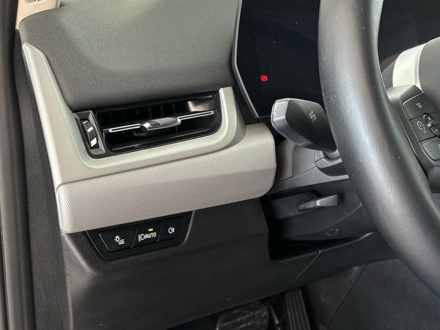 BMW Serie 2 218i Active Tourer color Gris. Año 2022. 100KW(136CV). Gasolina. En concesionario BMW Marcos Automoción de Valencia