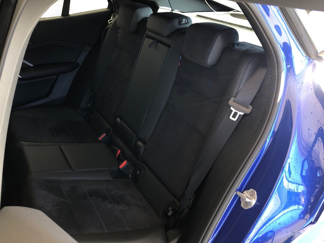 BMW iX2 xDrive30 color Azul. Año 2025. 230KW(313CV). Eléctrico. En concesionario Vehinter Getafe de Madrid