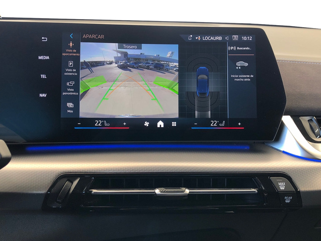 BMW iX2 xDrive30 color Azul. Año 2025. 230KW(313CV). Eléctrico. En concesionario Vehinter Getafe de Madrid