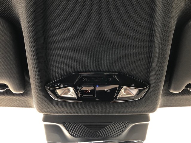 BMW iX2 xDrive30 color Azul. Año 2025. 230KW(313CV). Eléctrico. En concesionario Vehinter Getafe de Madrid