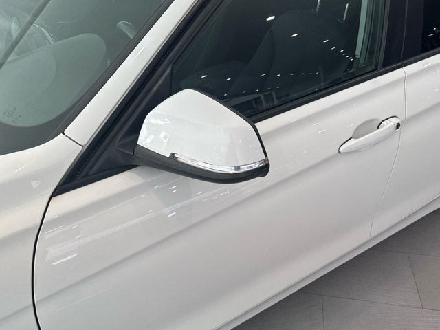 BMW Serie 3 318d color Blanco. Año 2018. 110KW(150CV). Diésel. En concesionario Burgocar (Bmw y Mini) de Burgos
