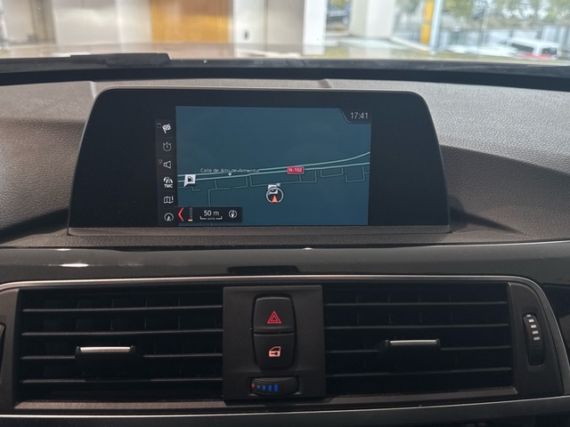 BMW Serie 3 318d color Blanco. Año 2018. 110KW(150CV). Diésel. En concesionario Burgocar (Bmw y Mini) de Burgos