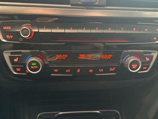 BMW Serie 3 318d color Blanco. Año 2018. 110KW(150CV). Diésel. En concesionario Burgocar (Bmw y Mini) de Burgos