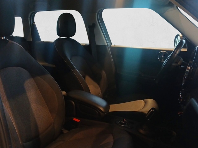 fotoG 8 del MINI MINI Countryman Cooper D 110 kW (150 CV) 150cv Diésel del 2023 en Vizcaya