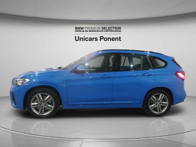BMW X1 xDrive25e color Azul. Año 2021. 162KW(220CV). Híbrido Electro/Gasolina. En concesionario Unicars Ponent de Lleida
