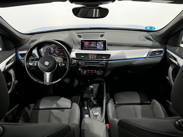 BMW X1 xDrive25e color Azul. Año 2021. 162KW(220CV). Híbrido Electro/Gasolina. En concesionario Unicars Ponent de Lleida