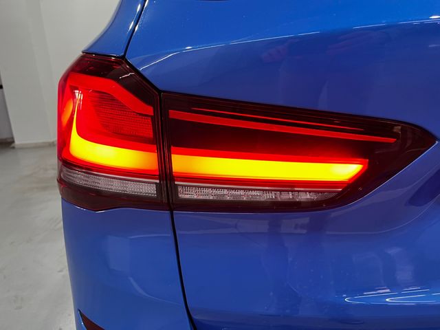 BMW X1 xDrive25e color Azul. Año 2021. 162KW(220CV). Híbrido Electro/Gasolina. En concesionario Unicars Ponent de Lleida