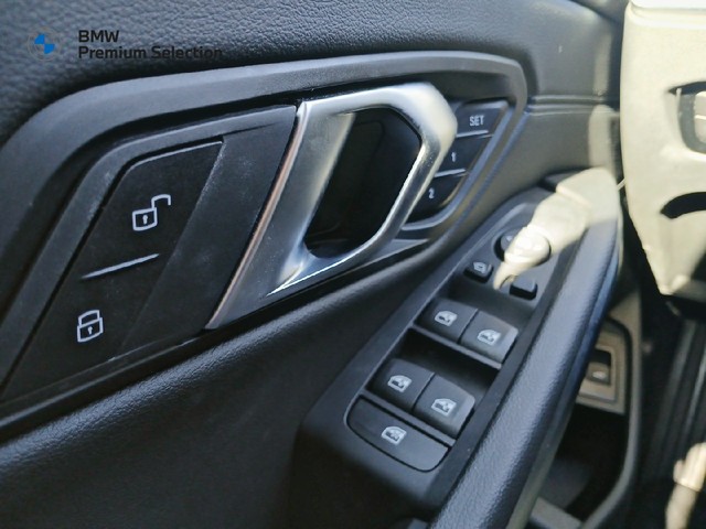 BMW Serie 3 318d color Negro. Año 2024. 110KW(150CV). Híbrido Electro/Diesel. En concesionario Adler Motor S.L. TOLEDO de Toledo