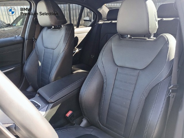 BMW Serie 3 318d color Negro. Año 2024. 110KW(150CV). Híbrido Electro/Diesel. En concesionario Adler Motor S.L. TOLEDO de Toledo