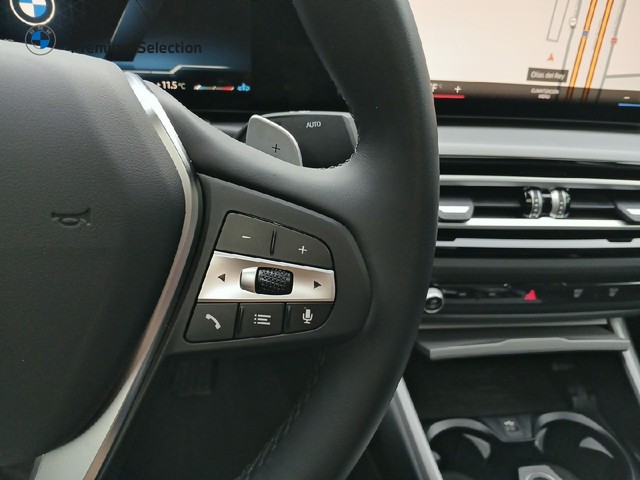 BMW Serie 3 320d color Negro. Año 2024. 140KW(190CV). Híbrido Electro/Diesel. En concesionario Adler Motor S.L. TOLEDO de Toledo