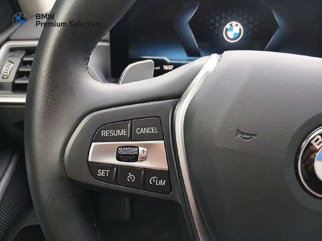 BMW Serie 3 320d color Negro. Año 2024. 140KW(190CV). Híbrido Electro/Diesel. En concesionario Adler Motor S.L. TOLEDO de Toledo