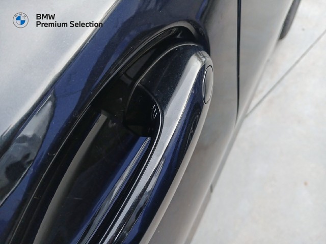 BMW Serie 3 320d color Negro. Año 2024. 140KW(190CV). Híbrido Electro/Diesel. En concesionario Adler Motor S.L. TOLEDO de Toledo