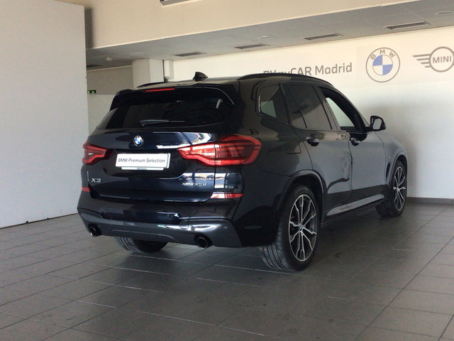 BMW X3 xDrive20d color Negro. Año 2021. 140KW(190CV). Diésel. En concesionario BYmyCAR Madrid - Alcalá de Madrid