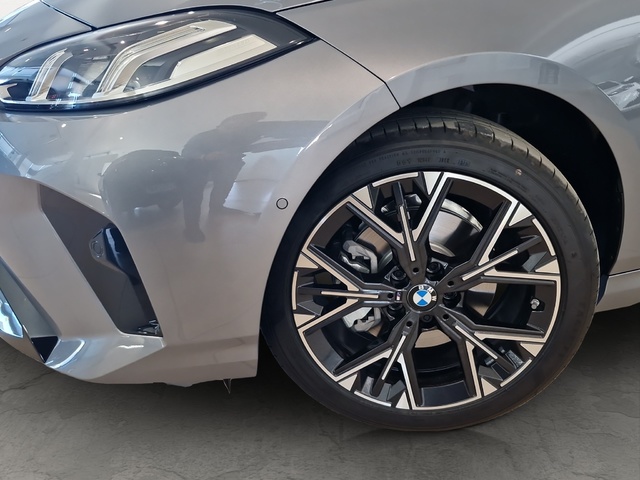 BMW Serie 1 120d color Gris. Año 2025. 120KW(163CV). Diésel. En concesionario Movitransa Cars Huelva de Huelva