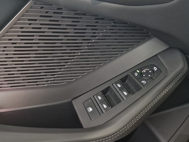 BMW Serie 1 120d color Gris. Año 2025. 120KW(163CV). Diésel. En concesionario Movitransa Cars Huelva de Huelva