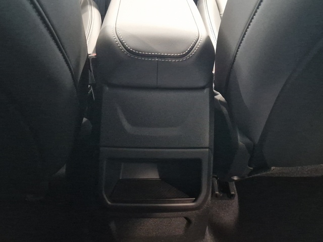 BMW Serie 1 120d color Gris. Año 2025. 120KW(163CV). Diésel. En concesionario Movitransa Cars Huelva de Huelva