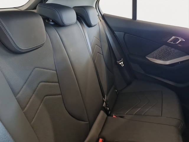 BMW Serie 1 120d color Gris. Año 2025. 120KW(163CV). Diésel. En concesionario Movitransa Cars Huelva de Huelva