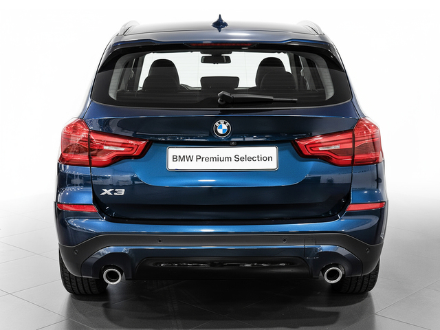 BMW X3 xDrive20i color Azul. Año 2021. 135KW(184CV). Gasolina. En concesionario Caetano Cuzco, Alcalá de Madrid