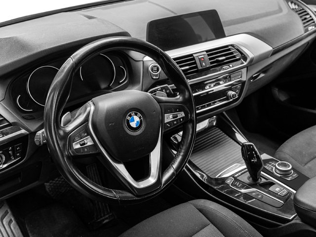BMW X3 xDrive20i color Azul. Año 2021. 135KW(184CV). Gasolina. En concesionario Caetano Cuzco, Alcalá de Madrid