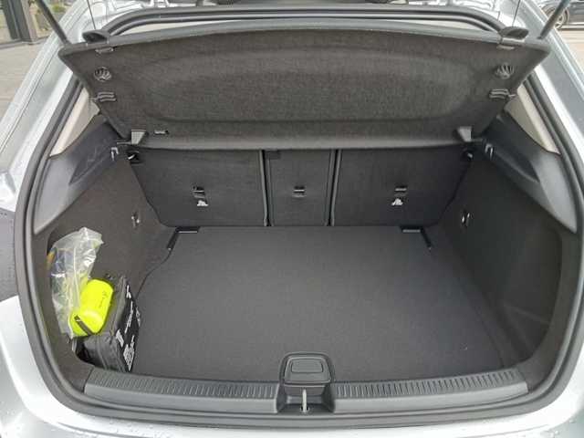 Mercedes-Benz Clase A 180 100 kW (136 CV)