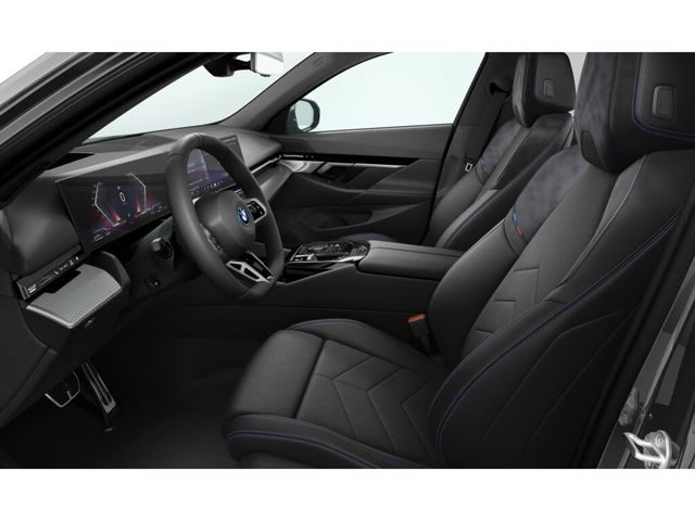 BMW Serie 5 530e color Gris. Año 2025. 220KW(299CV). Híbrido Electro/Gasolina. En concesionario Móvil Begar Alicante de Alicante