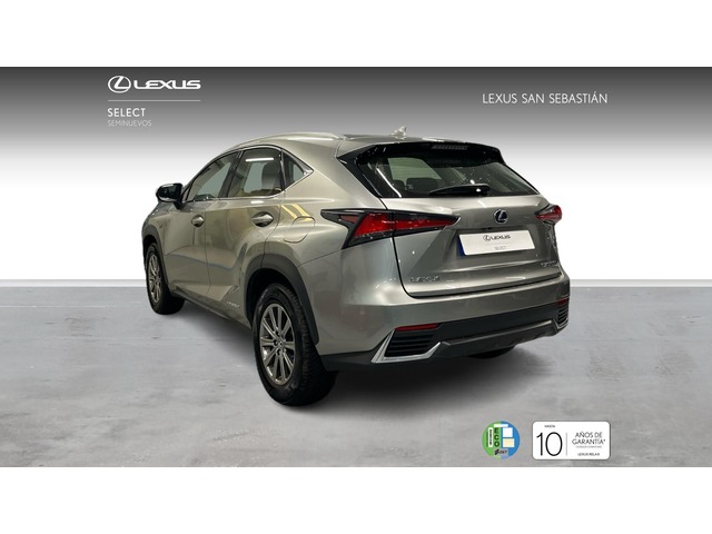 Lexus NX 300h Business Navigation 2WD 145 kW (197 CV)