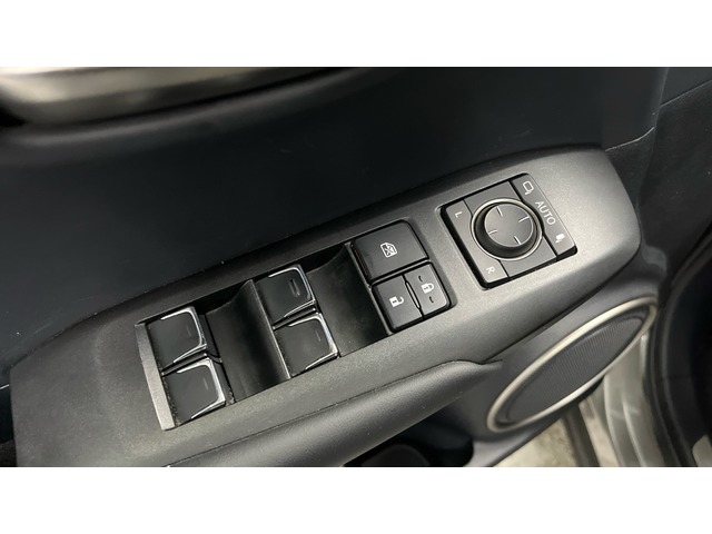 Lexus NX 300h Business Navigation 2WD 145 kW (197 CV)
