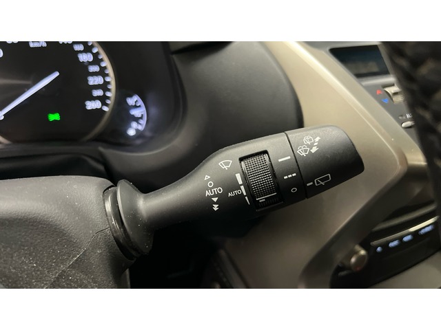 Lexus NX 300h Business Navigation 2WD 145 kW (197 CV)