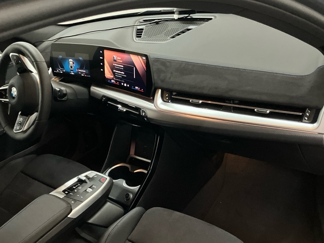 BMW X2 sDrive18d color Gris. Año 2025. 110KW(150CV). Diésel. En concesionario Proa Premium Palma de Illes Balears