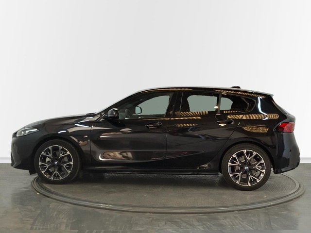 BMW Serie 1 120d color Negro. Año 2025. 120KW(163CV). Diésel. En concesionario Proa Premium Palma de Illes Balears