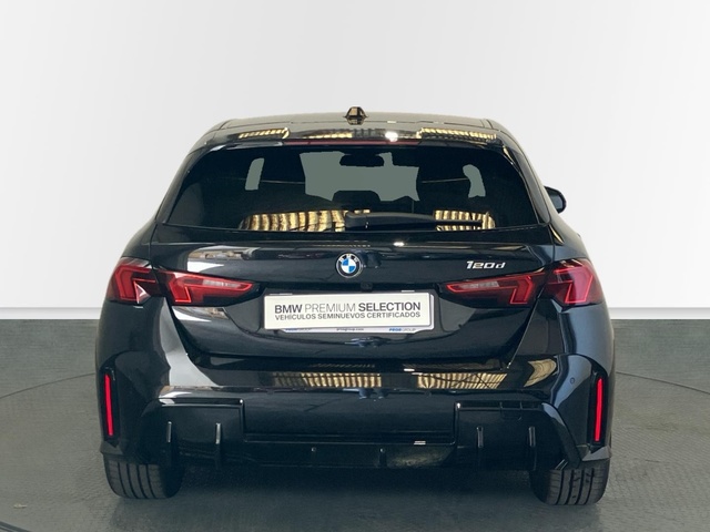 BMW Serie 1 120d color Negro. Año 2025. 120KW(163CV). Diésel. En concesionario Proa Premium Palma de Illes Balears