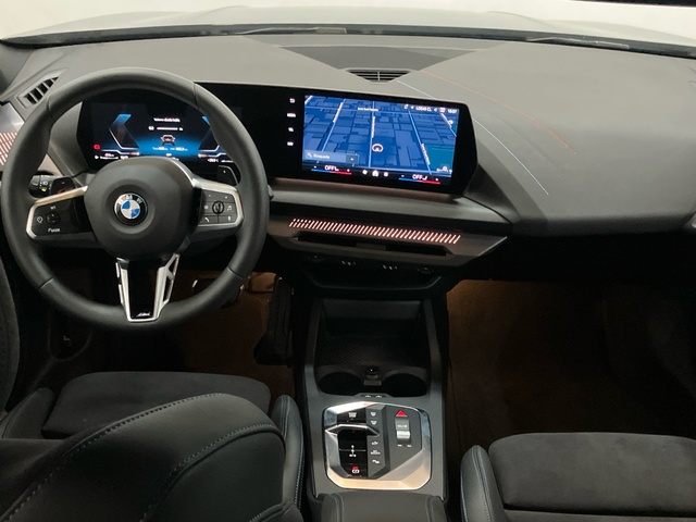 BMW Serie 1 120d color Negro. Año 2025. 120KW(163CV). Diésel. En concesionario Proa Premium Palma de Illes Balears