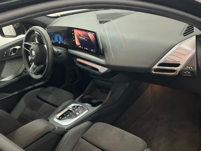 BMW Serie 1 120d color Negro. Año 2025. 120KW(163CV). Diésel. En concesionario Proa Premium Palma de Illes Balears
